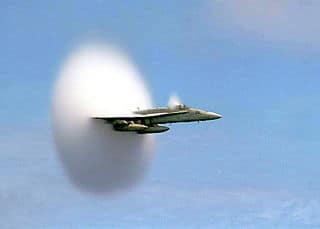 320px-FA-18_Hornet_breaking_sound_barrier_(7_July_1999)[1]