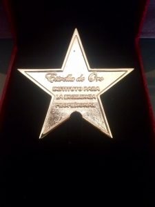 La Escuela Superior Aeronáutica recibe la “Estrella de Oro” por su excelencia profesional