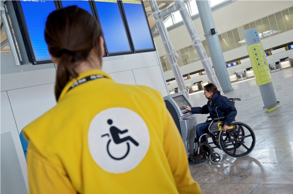 El aeropuerto de Madrid mejorará su Servicio de Asistencia a Personas con Movilidad Reducida (PMR) en 2018